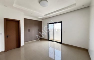 DIEUPPEUL DERKLE : Appartement F4  à louer à Dieuppeul