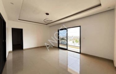 DIEUPPEUL DERKLE : Appartement F4  à louer à Dieuppeul