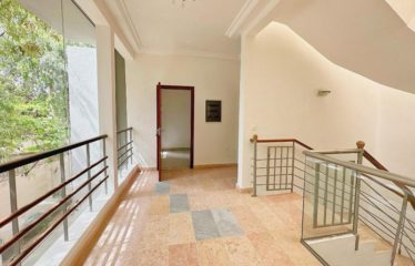 DAKAR FANN RÉSIDENCE : Villa 6 chambre à louer Fann Résidence