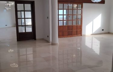 DAKAR PLATEAU : Appartement F5 à louer au Haut-Plateau