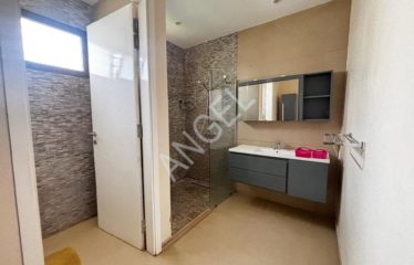 DAKAR MAMELLES : Grande et belle villa à louer aux Mamelles cité Mbackiyou Faye