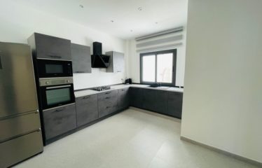 DAKAR NGOR : Appartement F3 Neuf à vendre avec meubles et équipements