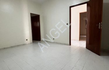 DAKAR HANN : Grande villa de 300m² aux Maristes à louer