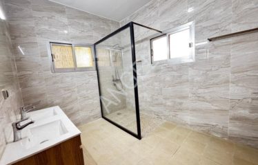 DAKAR HANN : Grande villa de 300m² aux Maristes à louer