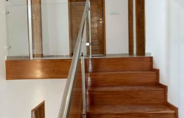 NGAPAROU : Villa contemporaine neuve 4 chambres avec piscine à vendre