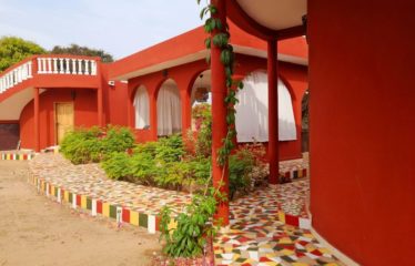 WARANG : Propriété composée de 2 petites villas à vendre