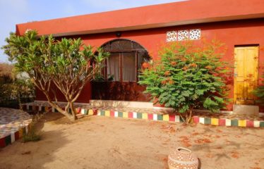 WARANG : Propriété composée de 2 petites villas à vendre