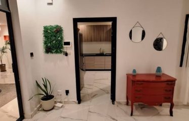 DAKAR MAMELLES : Chic et cosy appartement meublé 2 chambres à louer