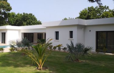 NGUERIGNE : Belle villa neuve contemporaine à vendre