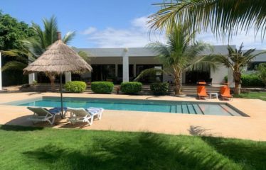 NGUERIGNE : Grande maison contemporaine à louer