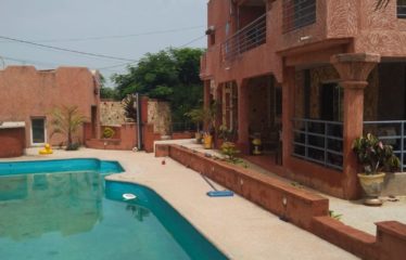 TOUBAB DIALAW : Villa luxueuse à louer