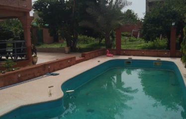 TOUBAB DIALAW : Villa luxueuse à louer