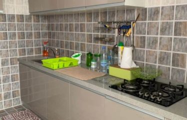 DAKAR ALAMDIES : Bel appartement F4 meublé à louer 1er étage