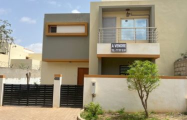 DIAMNIADIO : Villas à vendre à la cité Seneguidia City