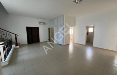DAKAR ALMADIES : Villa à louer 4 chambres