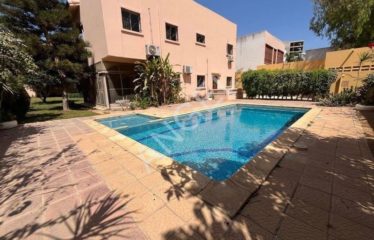 DAKAR ALMADIES : Villa à louer 4 chambres