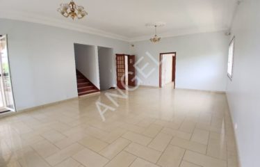 DAKAR ALMADIES : Villa à louer 5 chambres