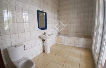 DAKAR ALMADIES : Villa à louer 5 chambres