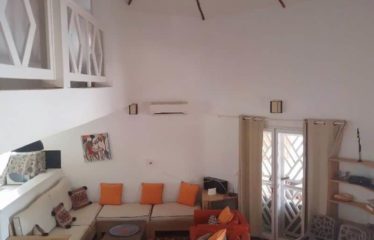 NGAPAROU : Villa à louer avec dépendance 4ème ligne de la mer