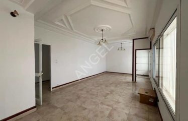 DAKAR POINT-E : Grande Villa à louer