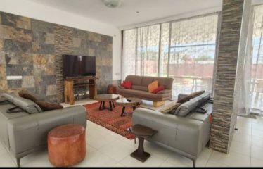 NGUÉRIGNE : Villa standing 4 chambres avec piscine à louer