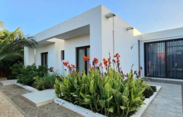 NGUÉRIGNE : Villa standing 4 chambres avec piscine à louer