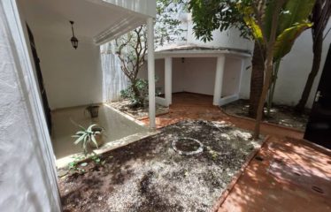 DAKAR SACRÉ COEUR : Villa à louer R+2