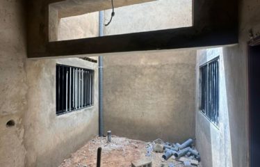 SANGALKAM : Maison a vendre en finition – Titre foncier