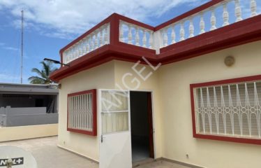 DAKAR HANN : Grande villa de 300m² aux Maristes à louer