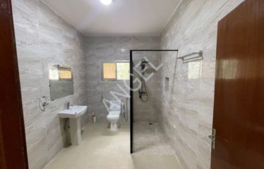 DAKAR HANN : Grande villa de 300m² aux Maristes à louer