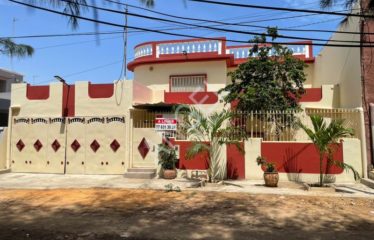 DAKAR HANN : Grande villa de 300m² aux Maristes à louer