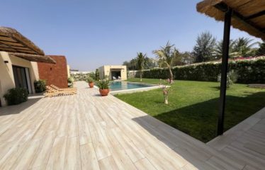 NGAPAROU : Superbe villa à vendre proche Piste des Milliardaires