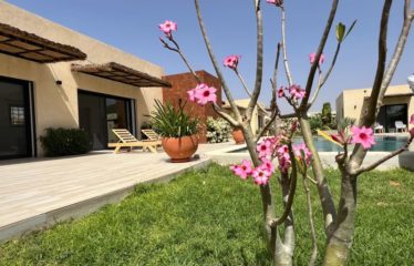 NGAPAROU : Superbe villa à vendre proche Piste des Milliardaires