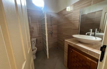 NGAPAROU : Jolie villa à vendre – emplacement idéal