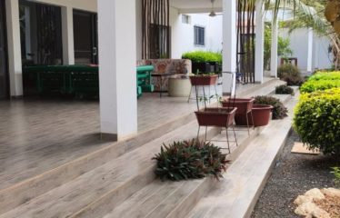 NGUERIGNE : Magnifique villa à louer proche Jardin Concept