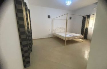 NGAPAROU : Villa à louer proche rond-point