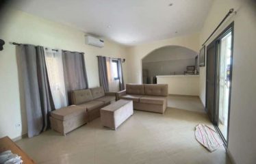 NGAPAROU : Villa à louer proche rond-point