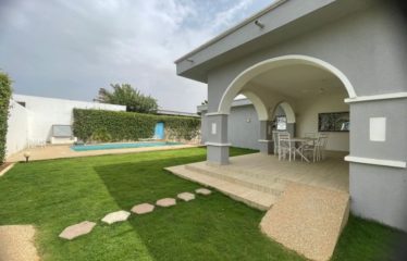NGAPAROU : Villa à louer proche rond-point