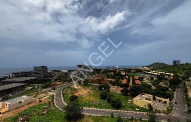 DAKAR MAMELLES : Beau, spacieux et lumineux appartement F4 à louer