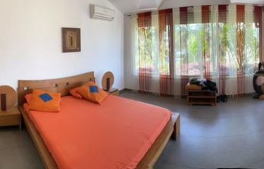 SALY : Appartement à louer pied dans l’eau – Terrasse panoramique