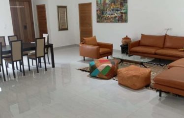 SOMONE : Villa contemporaine plain pied 4 chambres avec piscine à louer