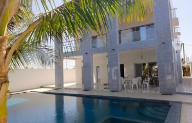 NGAPAROU : Villa R+1 5 chambres avec piscine à vendre