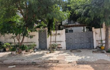DAKAR POINT-E : Villa de 427 m² à vendre