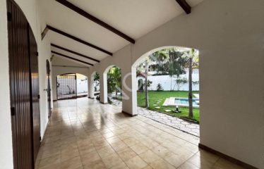 DAKAR ALMADIES : Villa à louer proche de l’hôtel Méridien