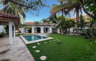 DAKAR ALMADIES : Villa à louer proche de l’hôtel Méridien