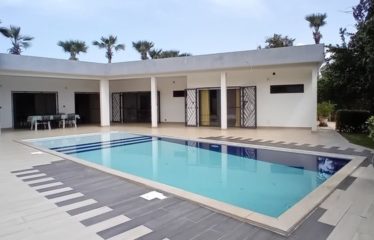 SALY : Belle villa moderne proche LYCEE J. PREVERT à à vendre
