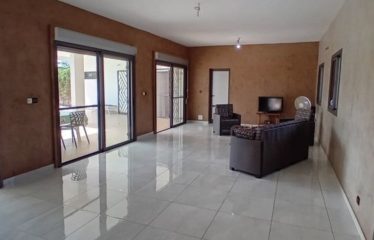 SALY : Belle villa moderne proche LYCEE J. PREVERT à à vendre