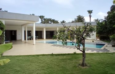 SALY : Belle villa moderne proche LYCEE J. PREVERT à à vendre