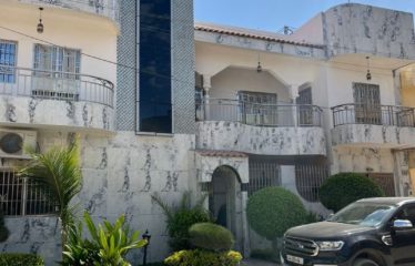 DAKAR HANN : Villa R+1 à louer aux Maristes