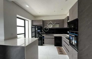 DAKAR MRMOZ : Appartement neuf à louer vide